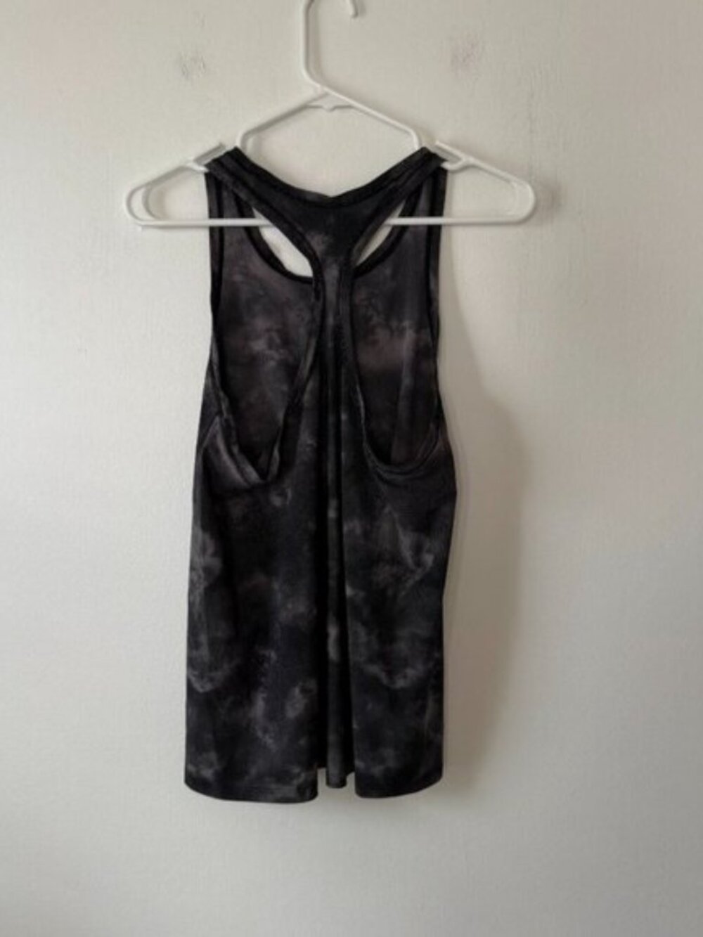 Athleta Pattern Tank - Picture 2 of 9